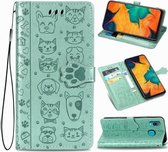 Voor Galaxy A30 schattige kat en hond reliëf horizontale flip lederen tas met beugel / kaartsleuf / portemonnee / lanyard (groen)