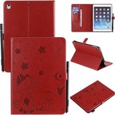 Voor iPad Air 2 / Air / 9.7 (2018) & (2017) Cat Bee Embossing Pattern Horizontale flip lederen tas met houder & kaartsleuven & portemonnee & penhouder & Wake-up / Sleep-functie (rood)