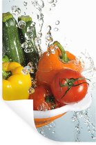 Sticker Muursticker Fruits et légumes dans l'eau - Légumes avec de l'eau en passoire - 40x60 cm - Film adhésif autocollant - Sticker mural repositionnable