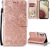 Voor Samsung Galaxy A32 4G Lace Flower Embossing Pattern Horizontale Flip Leather Case met houder & kaartsleuven & portemonnee & fotolijst (Rose Gold)