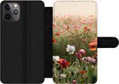 Bookcase pour iPhone 11 Pro Bookcase - Coquelicot - Couleurs - Pastel - Avec poches - Étui portefeuille avec fermeture magnétique
