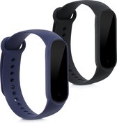 kwmobile 2x armband geschikt voor Xiaomi Mi Smart Band 6 / Mi Band 6 / Band 5 - Bandjes voor fitnesstracker in zwart / donkerblauw