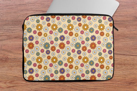 Laptophoes 13 inch - Vintage - Patronen - Bloem - Planten - Laptop sleeve - Binnenmaat 32x22,5 cm - Zwarte achterkant - Back to school spullen - Schoolspullen jongens en meisjes middelbare school - Macbook air hoes - Chromebook sleeve