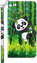 Motorola Moto G22 / E32 / E32s - panda beertje in woud book case wallet hoesje