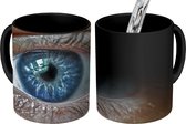 Magische Mok - Foto op Warmte Mok - Blauw oog met reflectie - 350 ML - Uitdeelcadeautjes