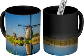 Magic Mug - Photo on Warmth Mugs - Coffee Mug - Mill - Spring - Nederland - Magic Mug - Cup - 350 ML - Tea Mug - Sinterklaas decoration - Distribuer des cadeaux aux enfants - Shoe present Sinterklaas