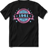 1961 Premium Quality | Feest Kado T-Shirt Heren - Dames | Licht Roze - Licht Blauw | Perfect Verjaardag Cadeau Shirt | Grappige Spreuken - Zinnen - Teksten | Maat L