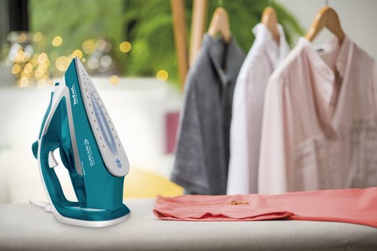 Tefal Durilium Profi Dampfbügeleisen Mit 190g Dampfstoß, Testsieger 2019  Durilium AirGlide Sohle Mit 3 Dampfzonen 2400 Watt Selbstreinigungsfunktion Antikalk