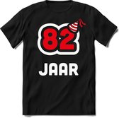 82 Jaar Feest kado T-Shirt Heren / Dames - Perfect Verjaardag Cadeau Shirt - Wit / Rood - Maat L