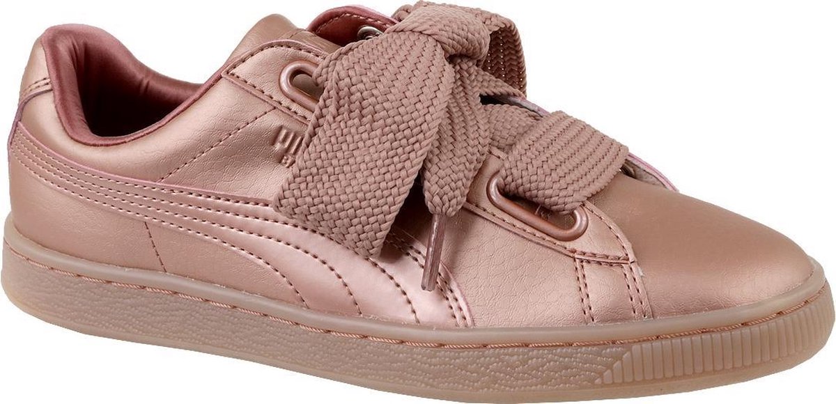 Rose Gold Lage Sneakers Puma Basket Heart bol