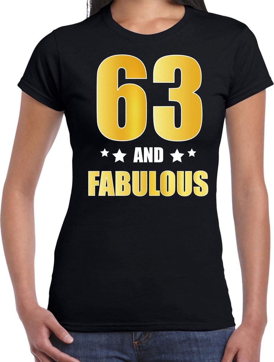 Afbeelding van product Bellatio Decorations  63 and fabulous verjaardag cadeau t-shirt / shirt - zwart - gouden en witte letters - dames - 63 jaar kado shirt / outfit S  - maat S