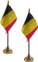 2x stuks Belgie tafelvlaggetjes 10 x 15 cm met standaard - Belgische feestartikelen en versieringen