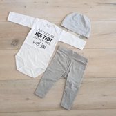 pyjama Baby pakje cadeau geboorte meisje jongen set met tekst aanstaande zwanger kledingset pasgeboren unisex  romper lange mouw wit en broekje| Huispakje | Kraamkado | Gift Set ba