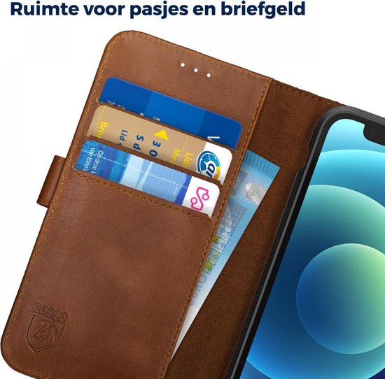 Bruine lederen telefoonhoes, geopend, met kaarthouders en telefoon.