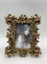 Fotolijst - antiek - rijk versierde barok lijst - kunsthars goud - brocant - binnenmaat 10x15 cm