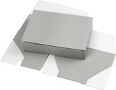 Kartonnen doos. lichtgrijs. H: 5 cm. L: 22 cm. B: 15.5 cm. 1 stuk
