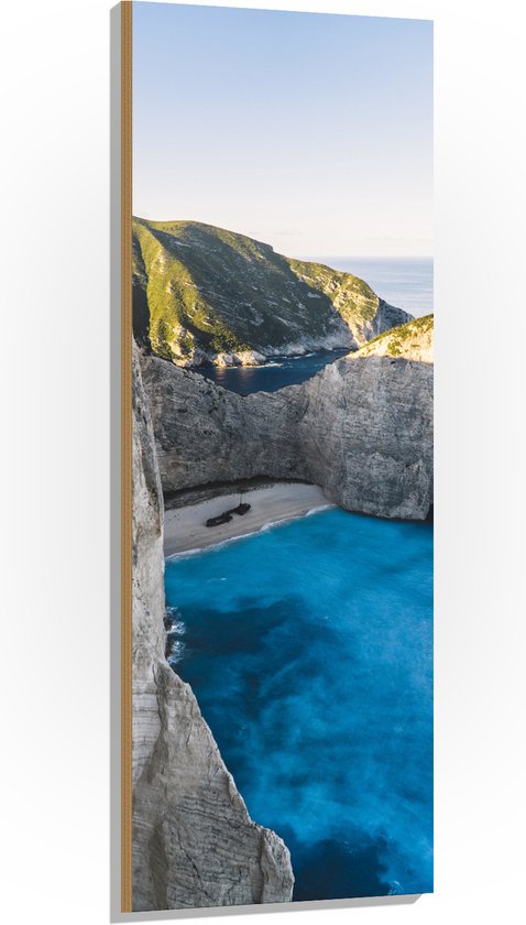 WallClassics - Hout - Navagio Strand in Griekenland - 50x150 cm - 12 mm dik - Foto op Hout (Met Ophangsysteem)