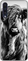 Geschikt voor Samsung Galaxy A50 hoesje - Schotse hooglander - Natuur - Koe - Zwart - Wit - Siliconen Telefoonhoesje