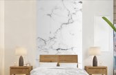 Behang - Fotobehang Marmer - Wit - Grijs - Luxe - Marmerlook - Structuur - Breedte 120 cm x hoogte 240 cm