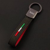 Luxe Alcantara Auto Sleutelhanger - Past bij Italiaanse Auto's / Universeel - Italiaanse Vlag in Zwart - Keychain Sleutel Hanger Cadeau - Auto Accessoires