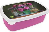 Broodtrommel Roze - Lunchbox - Brooddoos - Tafel - Bloemen - Stilleven - 18x12x6 cm - Kinderen - Meisje