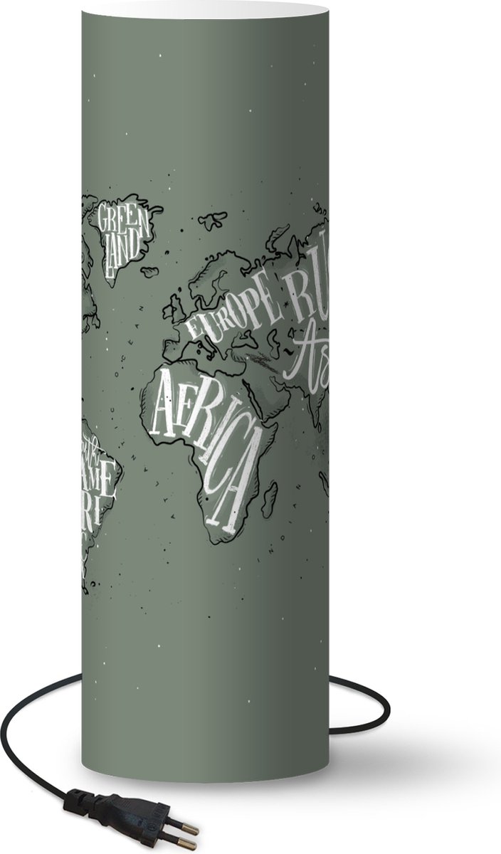 Lamp - Nachtlampje - Tafellamp slaapkamer - Wereldkaart - Grijs - Wit - Letters - 60 cm hoog - Ø19.1 cm - Inclusief LED lamp