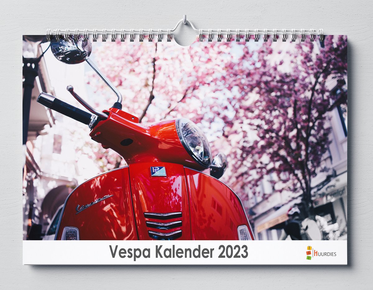 Vespa kalender 2023 | 35x24 cm | jaarkalender 2023 | Wandkalender 2023