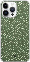 Casimoda® hoesje - Geschikt voor iPhone 14 Pro Max - Green Dots - Siliconen/TPU telefoonhoesje - Backcover - Gestipt - Groen