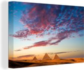 Nuages roses au-dessus des pyramides de Gizeh en Egypte 60x40 cm - Tirage photo sur toile (Décoration murale salon / chambre)