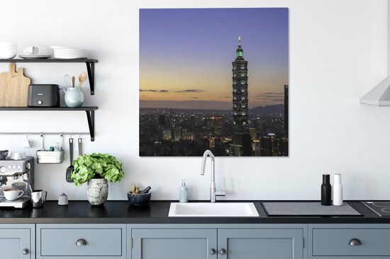 Canvas schilderij 90x90 cm - Wanddecoratie Kleurrijke lucht boven de Taipei 101 in Taiwan tijdens de avond - Muurdecoratie woonkamer - Slaapkamer decoratie - Kamer accessoires - Schilderijen op canvas