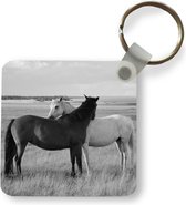 Sleutelhanger - Uitdeelcadeautjes - Paarden - Dieren - Portret - Zwart wit - Platteland - Plastic