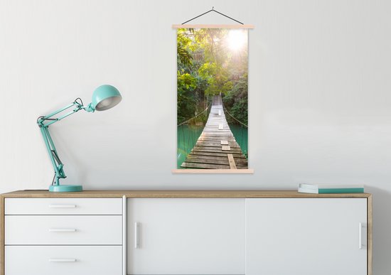 Porte-affiche avec affiche - Affiche scolaire - Jungle - Water - Pont - Nature - Plantes - 60x120 cm - Lattes vierges