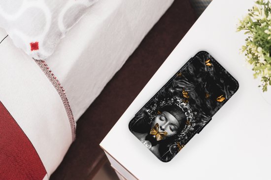 Telefoonhoesje Geschikt voor iPhone 8 telefoonhoesje - Vrouw - Vlinders - Zwart - Wit - Met vakjes - Wallet case met magneetsluiting