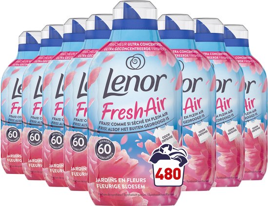 Assouplissant Lenor Fresh Air ultra concentré, 8 bouteilles de 60 lavages, avec des fleurs roses et un fond bleu.