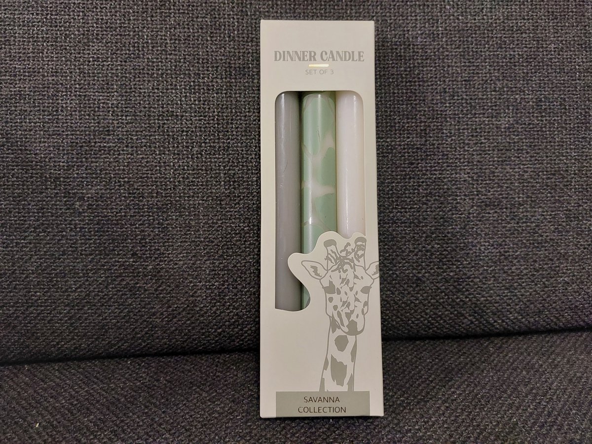 Dinerkaarsen - Dierenprint Dinerkaarsen - Set van 3 | 22 cm - Giraffe - Effen - Groen | Luxe Dinerkaarsen Savanna Collection - Brandtijd: 6 uur