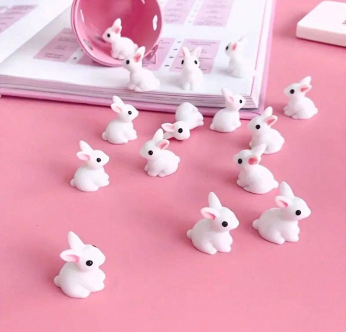 PRETYZOOM 60stuks Miniatuur Konijnenfiguren Hars Voor Tuin Decoratie Vivid Cartoon Bunny Decor Voor Landschappen Bonsai Planten