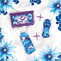 Capsules Dash & Lenor La Collection, lessive Lenor "Fresh" et perles de parfum Lenor "Zeebries". Motifs de fleurs bleues.