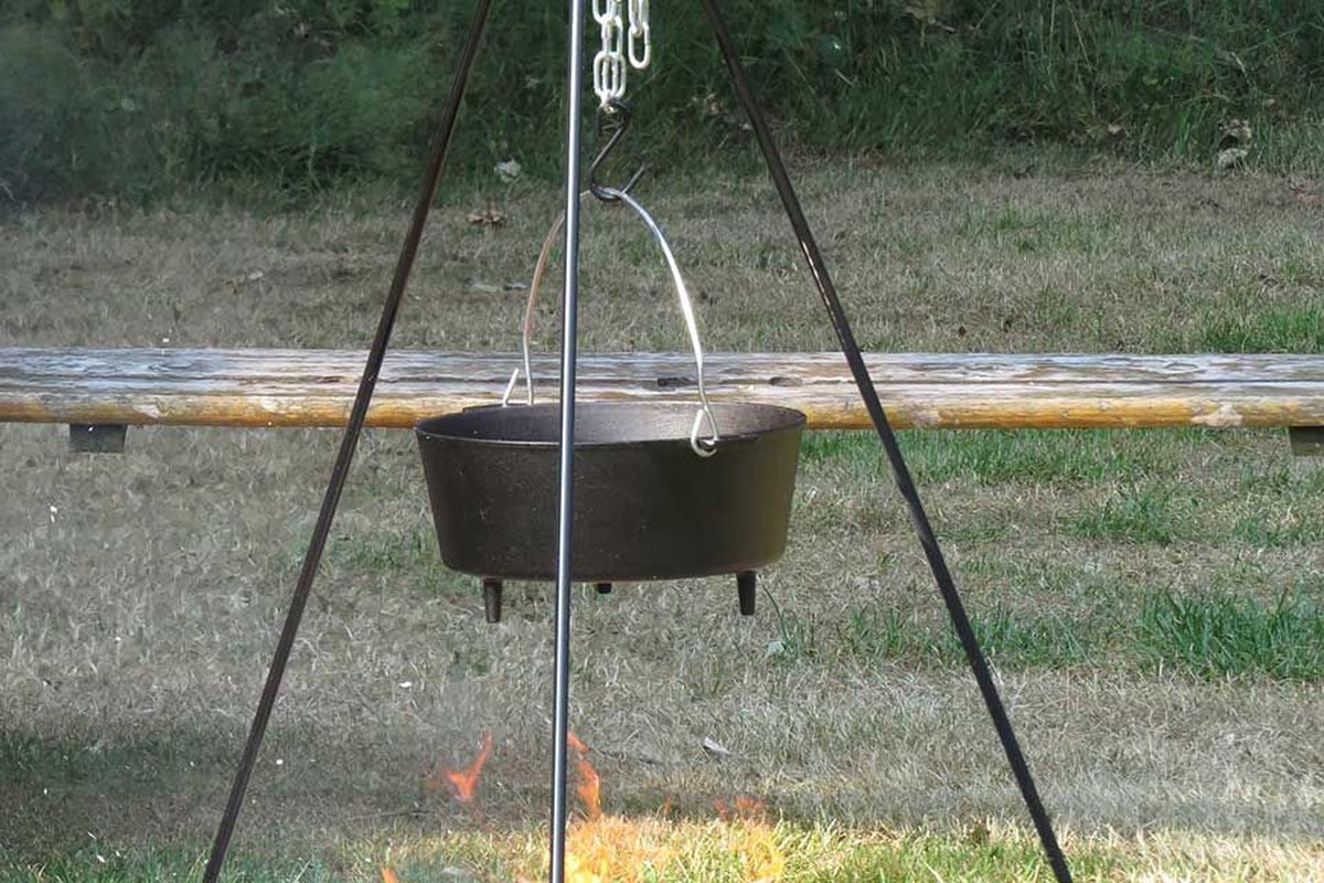 Camp Chef Dutch Oven Tripod – Appalachian Outfitters