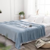 Knuffeldeken, wollige deken, lichtblauw, 220 x 240 cm, warme zachte woondeken voor bed, bank, winterbankdeken als microvezel, bedsprei, sprei