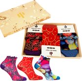 Sock My Feet geschenkdoos sokken dames 39 42 - cadeau voor vrouw - duurzaam - naadloos - Leopard Flower Grapefruit Blue Shell