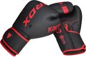 Zwarte bokshandschoenen met rode RDX-opdruk en rode details.