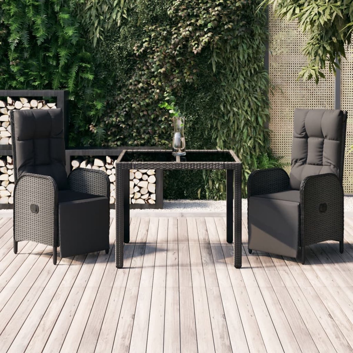 Zwarte poly rattan tuinset met kussens voor buitenmeubilair - The Living Store.