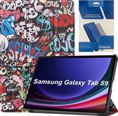 Tablethoes en Screenprotector geschikt voor Samsung Galaxy Tab S9 (2023) - Tri-fold hoes met Auto/Wake functie en Magnetische sluiting - Graffiti