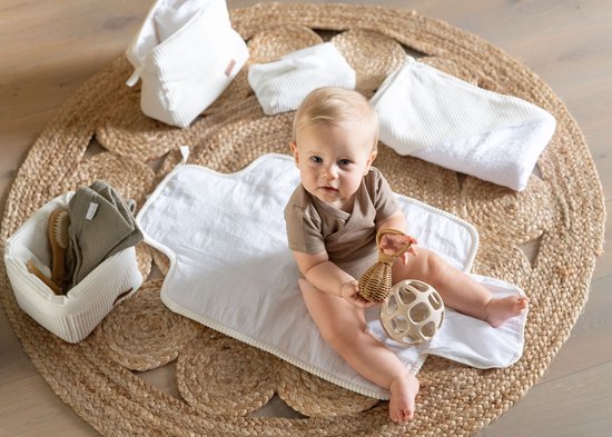 Baby's Only Verschoonmatje Sense - Verschoningsmatje voor onderweg - Kiezelgrijs - Inclusief opbergzakje van Baby's Only — afbeelding 4