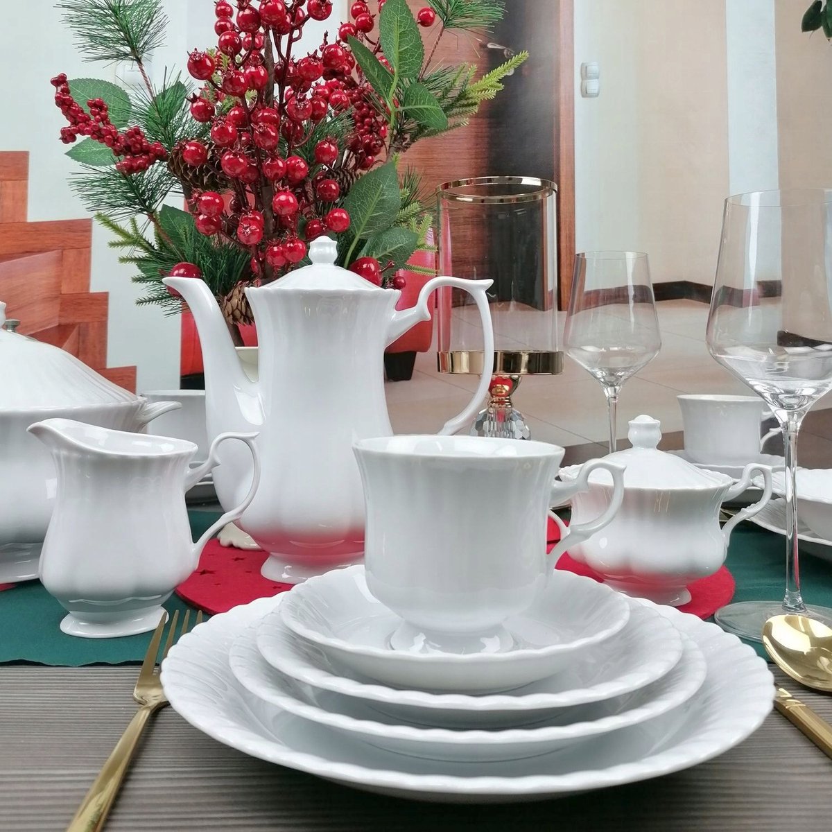 Chodzież Iwona C000 Servies 120-delig voor 18 personen, wit