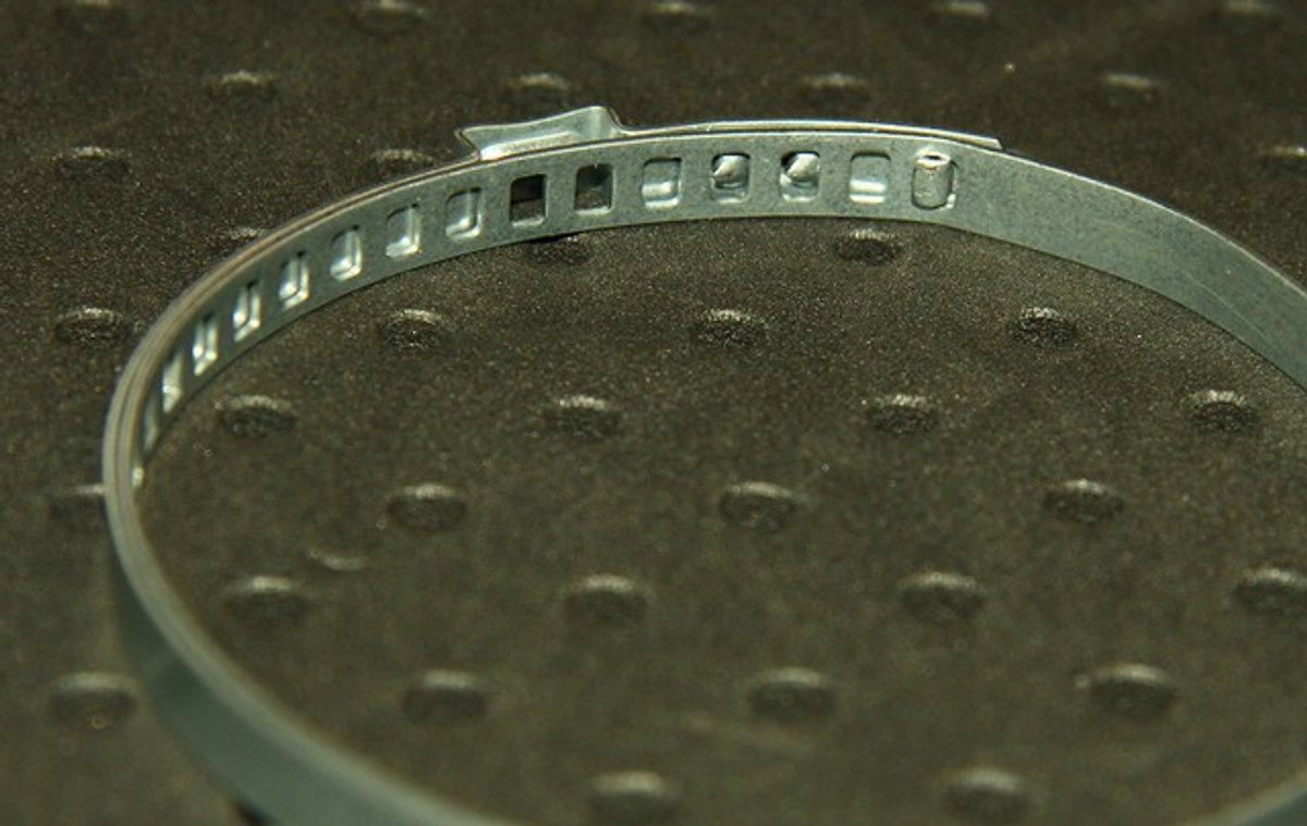 Oetiker Klemband 85,5-122mm voor Aandrijfas Hoezen - Verzinkt Staal