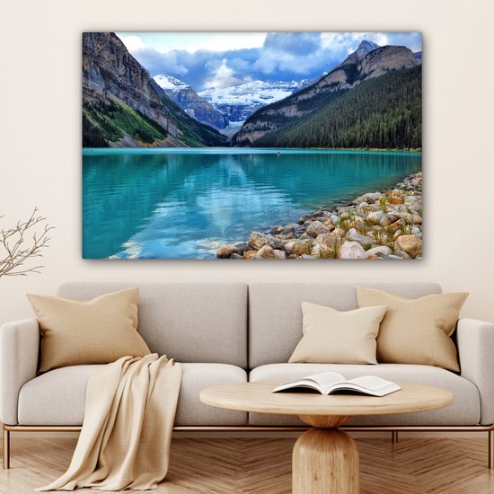 Canvas schilderij 150x100 cm - Wanddecoratie Meer in het Nationaal park Banff in Alberta - Muurdecoratie woonkamer - Slaapkamer decoratie - Kamer accessoires - Schilderijen op canvas