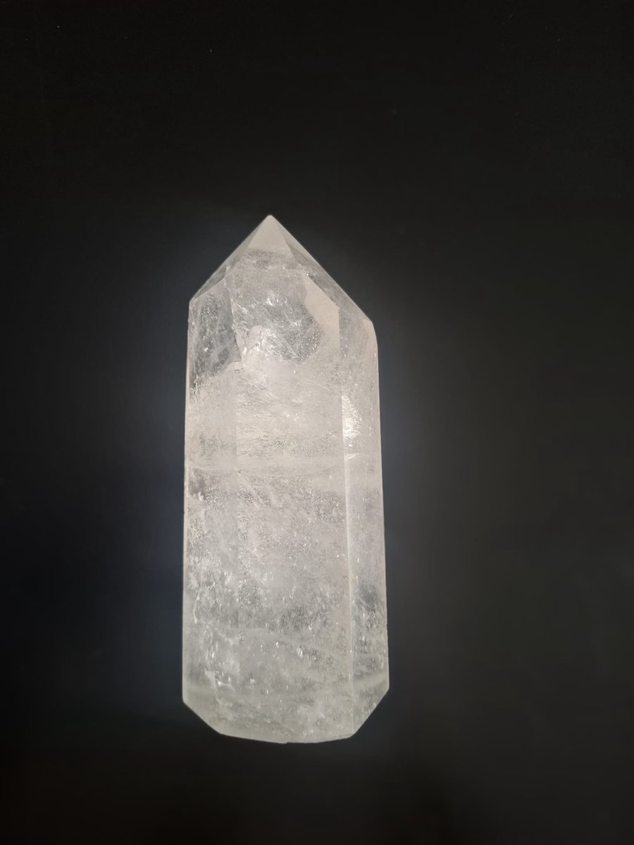Healing Magic 777 - Edelstenen - Bergkristal punt - zuivering, balans, helderheid, bescherming, aura-versterking, energie, concentratie, intuïtie, inspiratie, zelfliefde, acceptatie