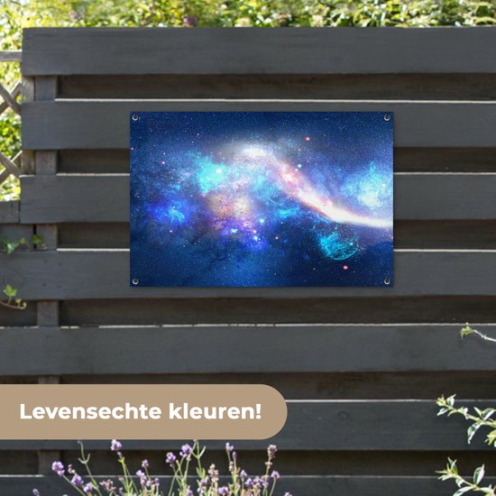 Tuinposter 90x60 cm - Tuindecoratie Heelal - Blauw - Sterren - Poster voor in de tuin - Buiten decoratie - Schutting tuinschilderij - Tuindoek muurdecoratie - Wanddecoratie balkondoek