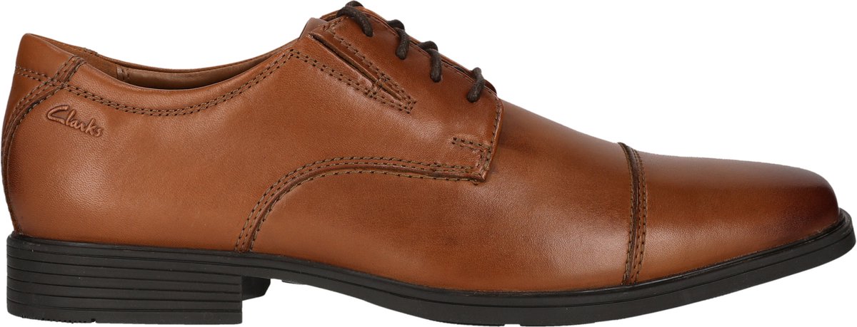 CLARKS Schnürschuhe Tilden Cap